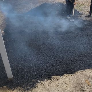 
асфалтиране  полагане на асфалт  ремонт на път  изработка на настилка  асфалтова настилка  нов асфалт
